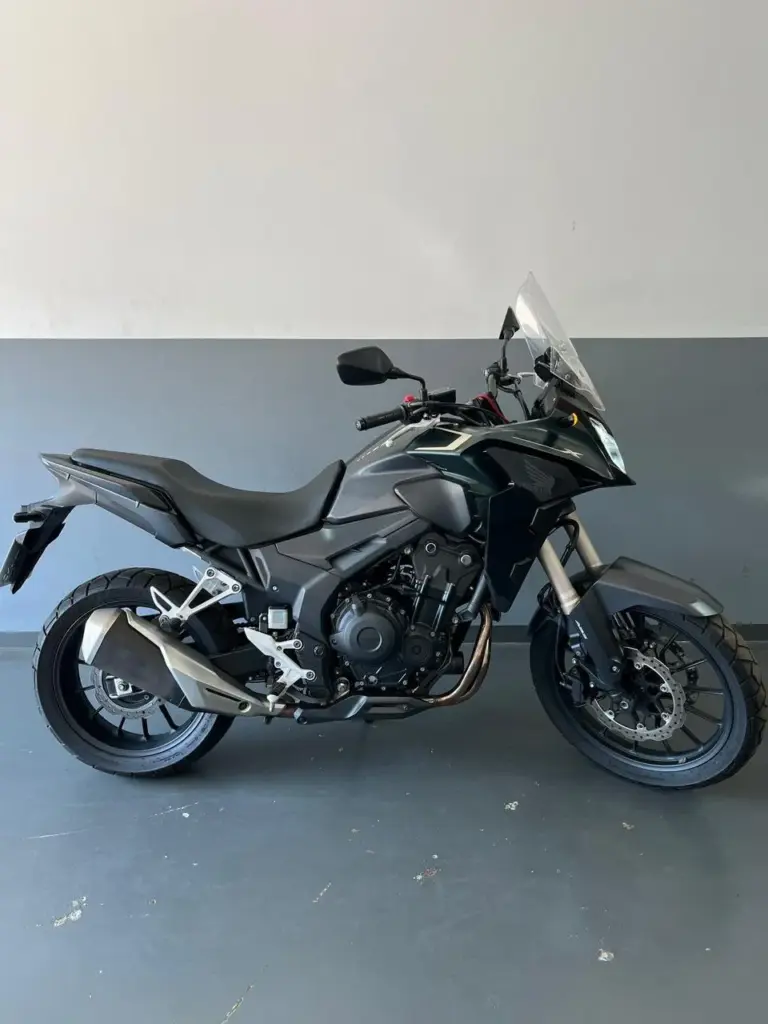 CB 500X seminova na Douramoto